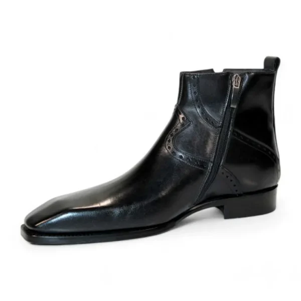 Shop Duca by Matiste Pedaso Leather shoes Black