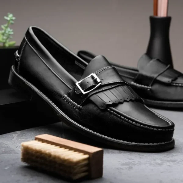 New Handsewn Shoe Co. Buckle Kilt Loafer Black