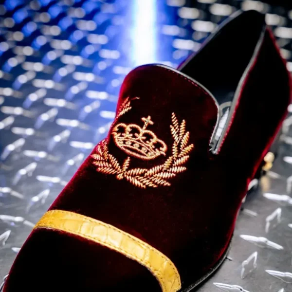 mauri__crown_velvet_allig_5.webp Outlet Mauri 3296 Crown Velvet/ Alligator/ Nappa Loafers Ruby Red RubyRed